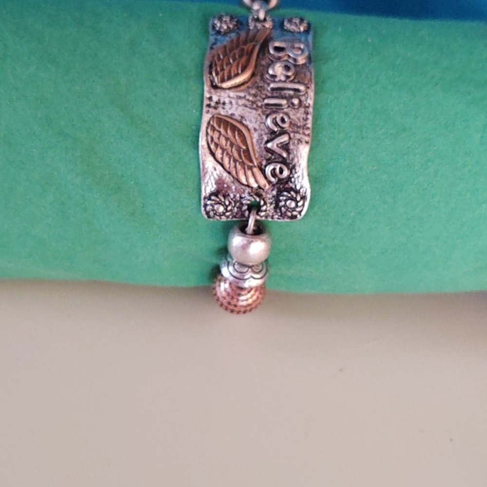Bracelet western style beads and uplifting message